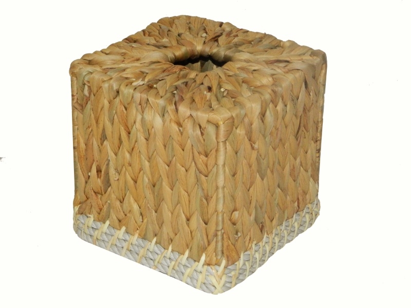 Refined Water Hyacinth Tissue Cover with Rope Rim - Handcrafted Sustainable Decor